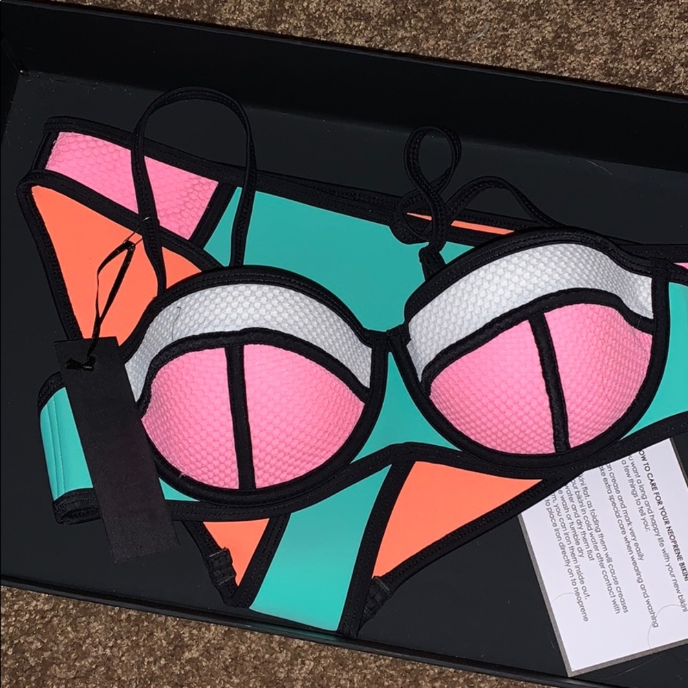 NWT TRIANGLE SWIMSUIT